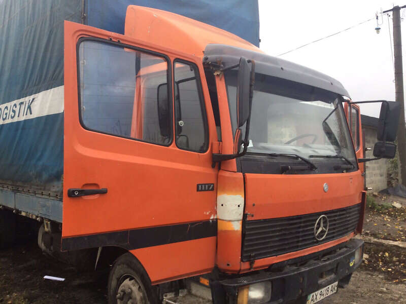 Mercedes-Benz T1 1995