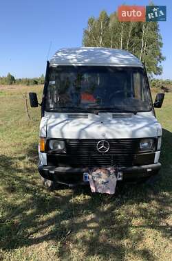 Грузовой фургон Mercedes-Benz T1 1994 в Львове