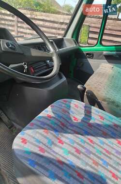 Грузовой фургон Mercedes-Benz T1 1994 в 