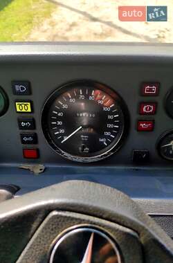 Грузовой фургон Mercedes-Benz T1 1994 в 