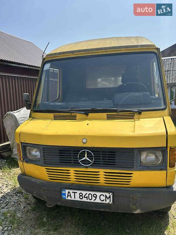 Вантажний фургон Mercedes-Benz T1 1987 в Коломиї