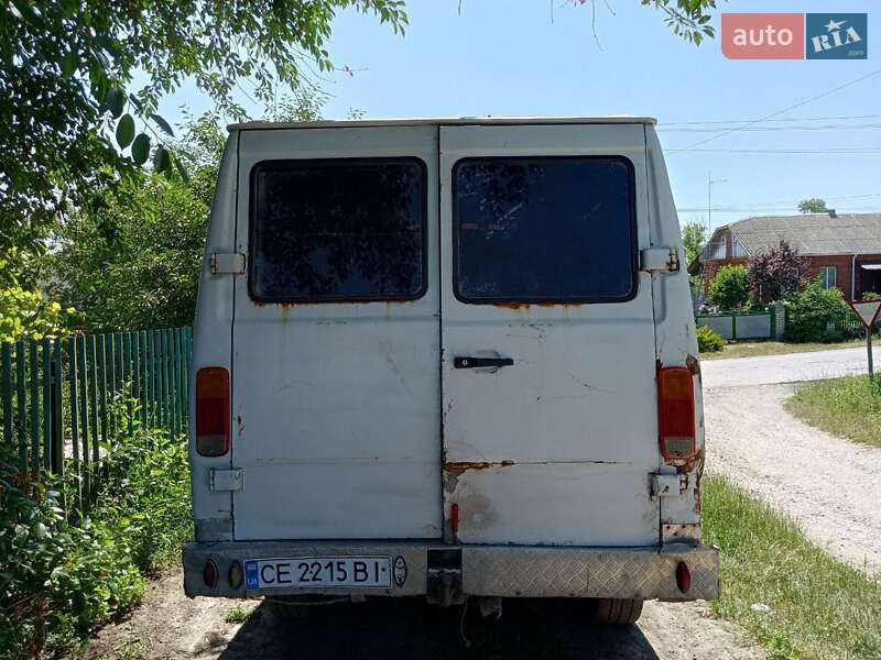 Вантажопасажирський фургон Mercedes-Benz T1 1994 в Хмельницькому