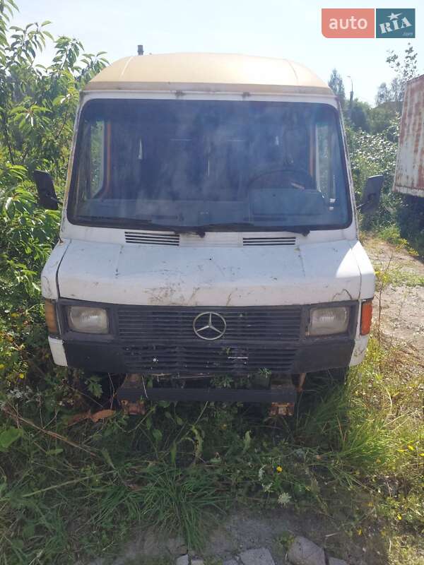 Mercedes-Benz T1 1989