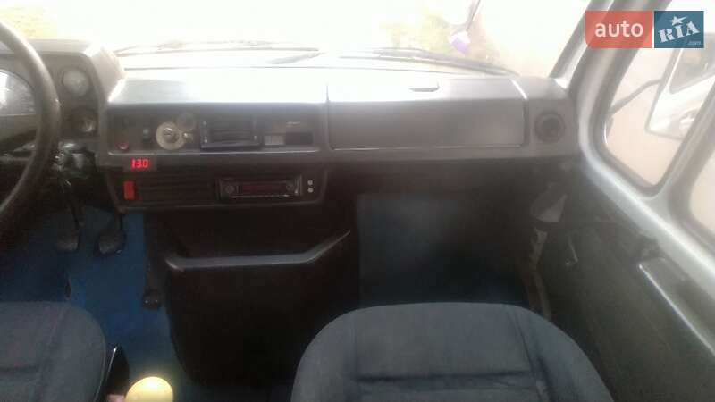 Мікроавтобус Mercedes-Benz T1 1989 в Дніпрі