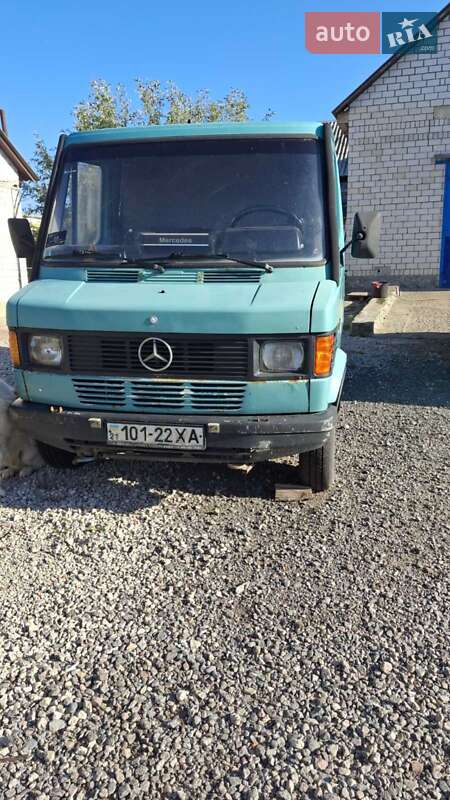 Mercedes-Benz T1 1993