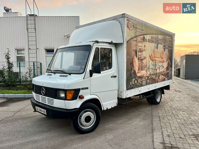 Mercedes-Benz T1 1993