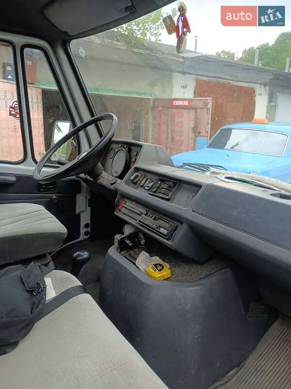 Микроавтобус грузовой (до 3,5т) Mercedes-Benz T1 1994 в Хмельницком