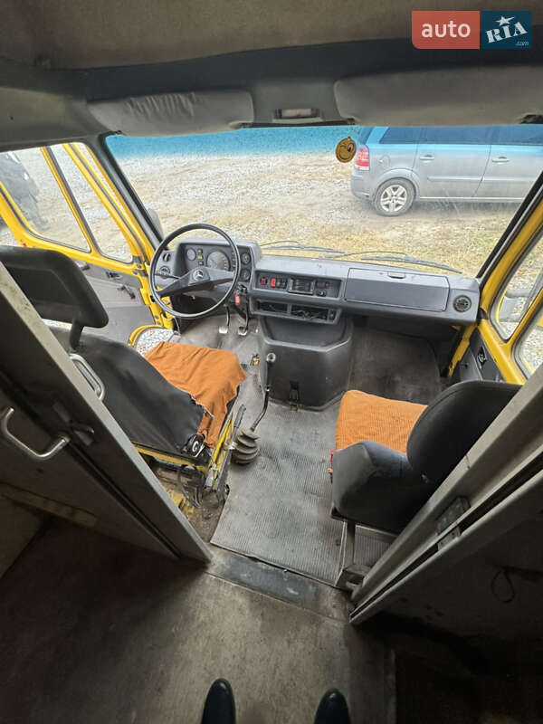 Грузовой фургон Mercedes-Benz T1 1995 в Славуте