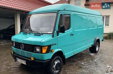Вантажний фургон Mercedes-Benz T1 1993 в Радехові