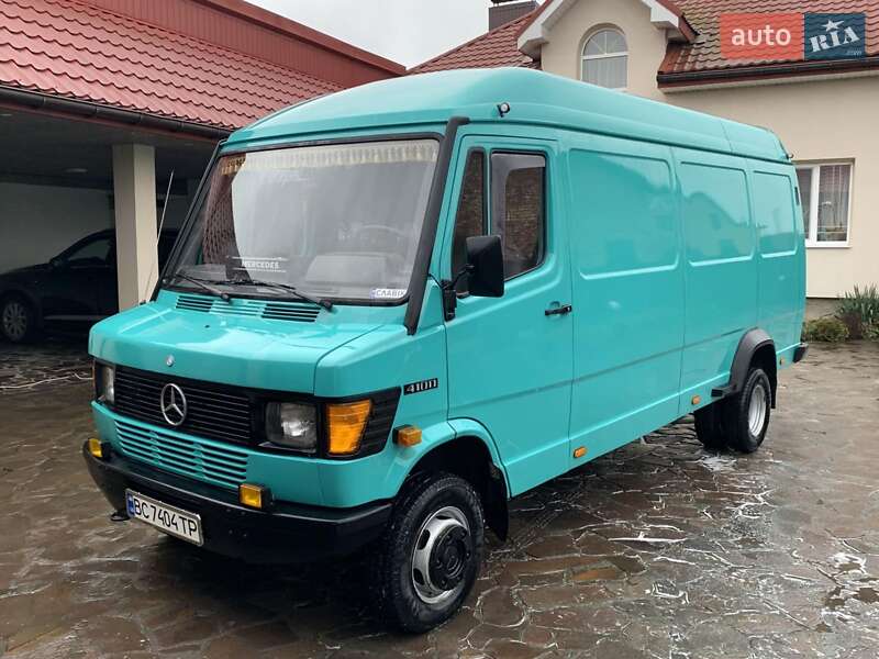 Mercedes-Benz T1 1993