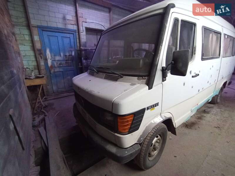 Микроавтобус Mercedes-Benz T1 1988 в Ровно