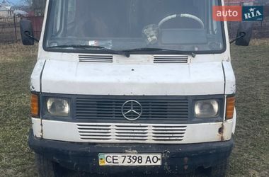 Вантажний фургон Mercedes-Benz T1 1995 в Чернівцях