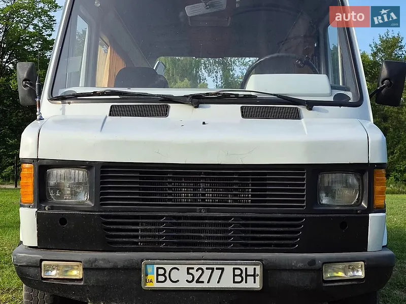 Mercedes-Benz T1 1991