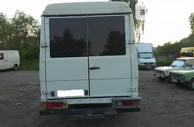 Микроавтобус Mercedes-Benz T2 1995 в 