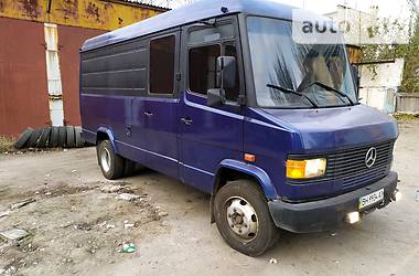 Грузовой фургон Mercedes-Benz T2 1992 в 