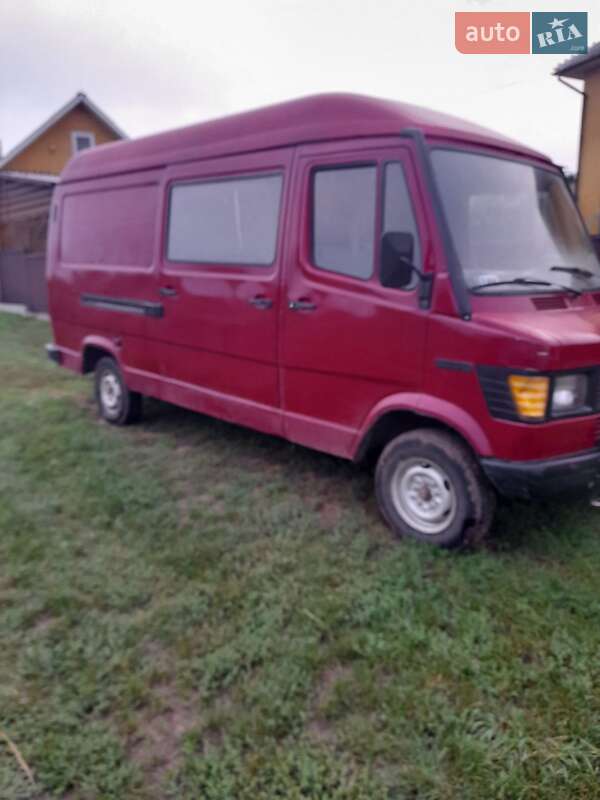 Другие автобусы Mercedes-Benz T2 1994 в Кицмани фото Другие автобусы Mercedes-Benz T2 1994 в Кицмани