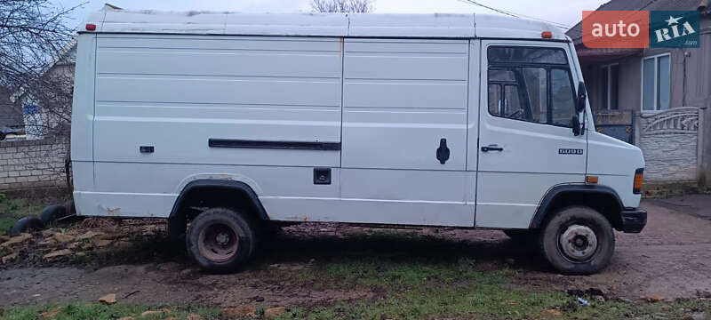 Мікроавтобус Mercedes-Benz T2 1995 в Березівці