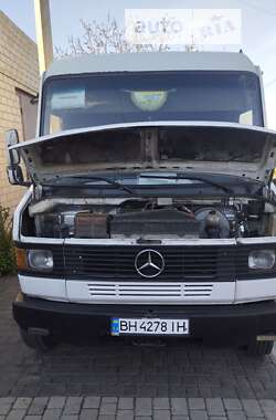 Вантажний фургон Mercedes-Benz T2 1996 в Вознесенську