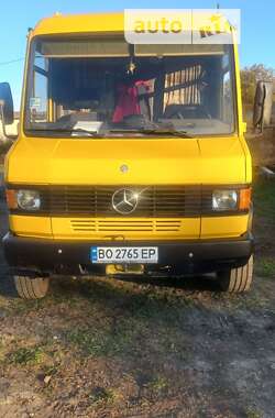 Вантажний фургон Mercedes-Benz T2 1994 в Чорткові