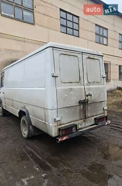Грузовой фургон Mercedes-Benz T2 1995 в 