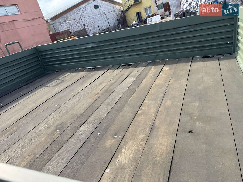 Борт Mercedes-Benz T2 1980 в Львове