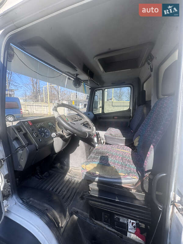 Вантажний фургон Mercedes-Benz T2 1996 в Кременчуці