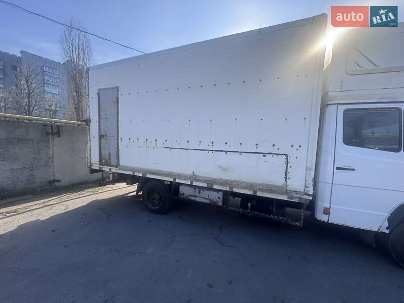 Вантажний фургон Mercedes-Benz T2 1996 в Кременчуці