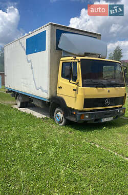 Вантажний фургон Mercedes-Benz T2 1991 в Хирові