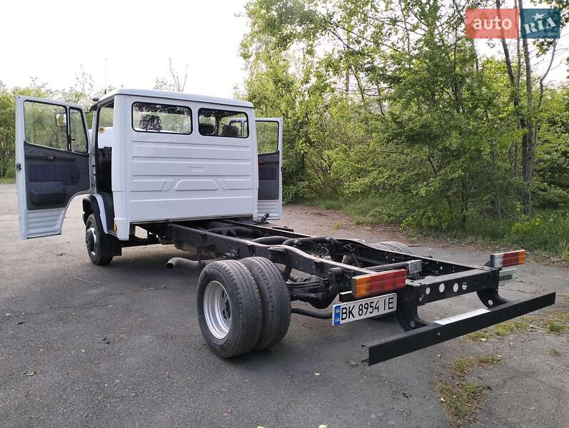Шасі Mercedes-Benz T2 1995 в Рівному