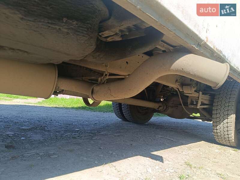 Грузовой фургон Mercedes-Benz T2 1990 в Николаеве