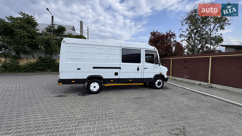 Вантажний фургон Mercedes-Benz T2 1995 в Одесі