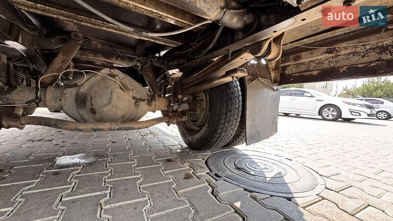 Вантажний фургон Mercedes-Benz T2 1995 в Одесі