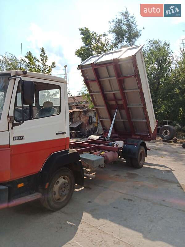 Самосвал Mercedes-Benz T2 1993 в 