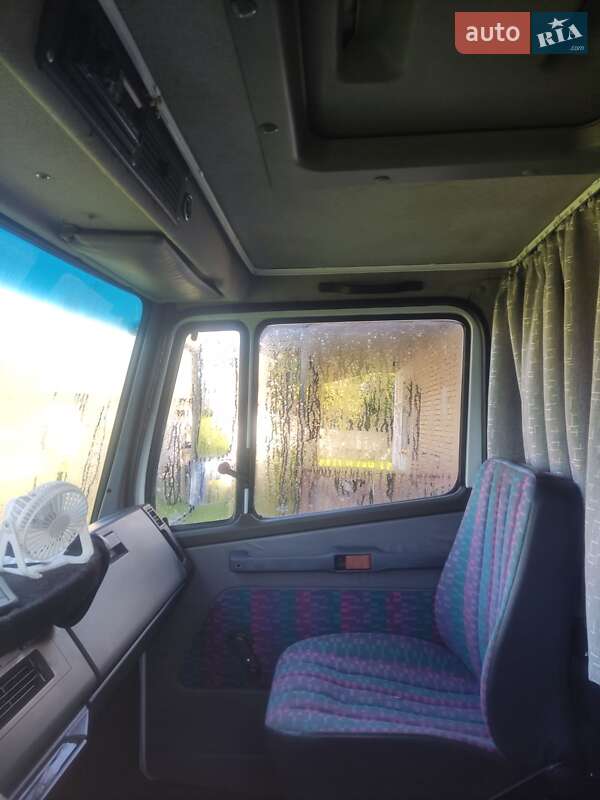 Грузовой фургон Mercedes-Benz T2 1997 в Любомле