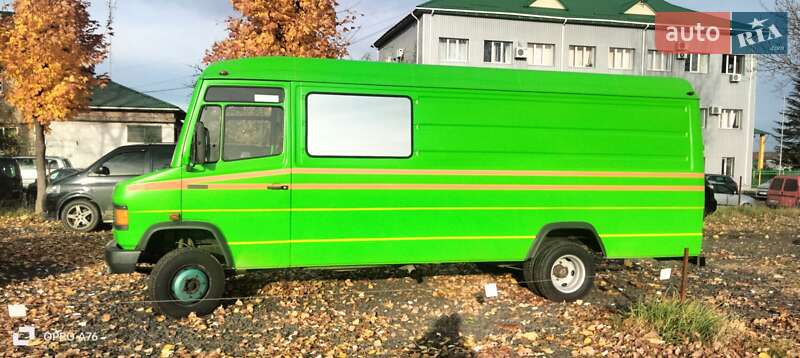 Вантажопасажирський фургон Mercedes-Benz T2 1995 в Луцьку