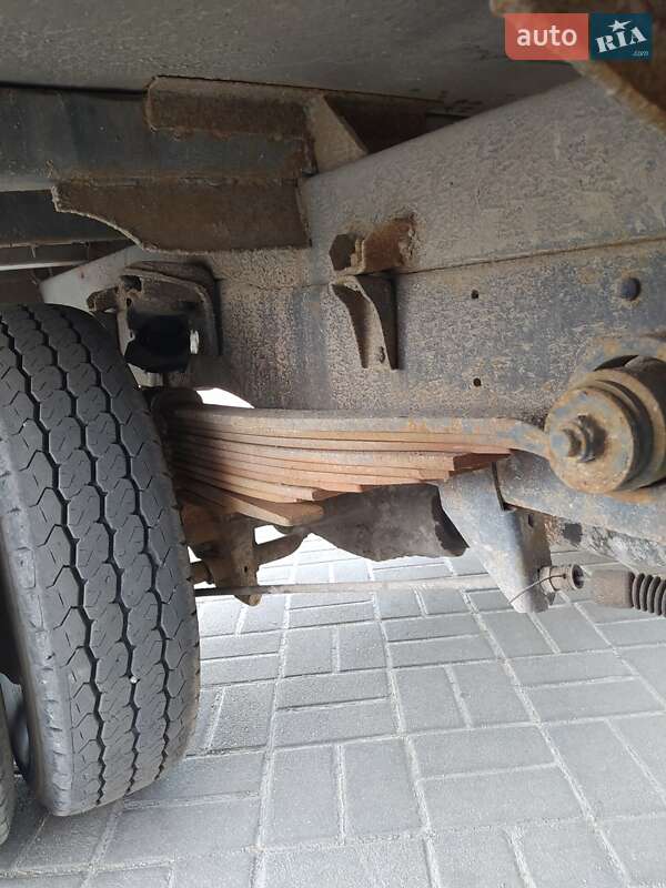 Грузовой фургон Mercedes-Benz T2 1988 в Запорожье фото 7 Грузовой фургон Mercedes-Benz T2 1988 в Запорожье