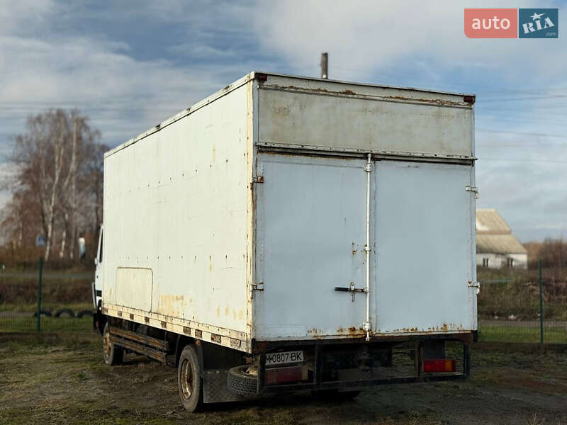 Вантажний фургон Mercedes-Benz T2 1996 в Бердичеві
