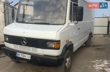 Грузовой фургон Mercedes-Benz T2 1994 в Сарнах