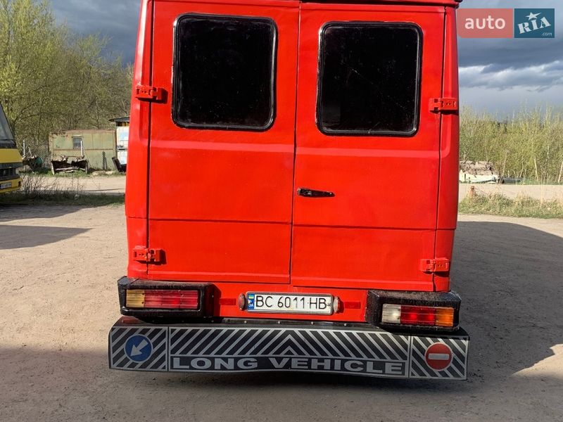 Пригородный автобус Mercedes-Benz T2 1995 в Львове