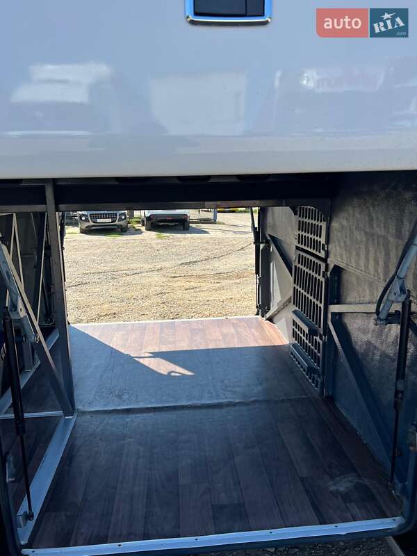 Туристичний / Міжміський автобус Mercedes-Benz Travego 2006 в Чернівцях фото 9 Туристичний / Міжміський автобус Mercedes-Benz Travego 2006 в Чернівцях