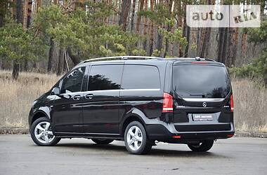 Минивэн Mercedes-Benz V-Class 2015 в 