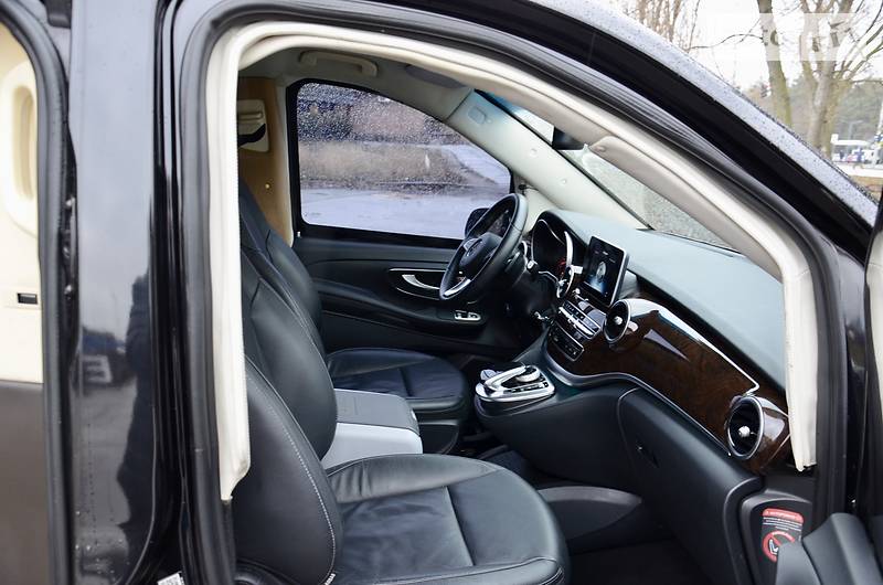 Мінівен Mercedes-Benz V-Class 2015 в Києві