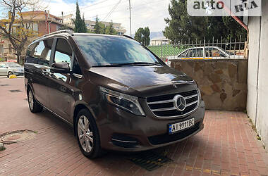 Минивэн Mercedes-Benz V-Class 2015 в Киеве