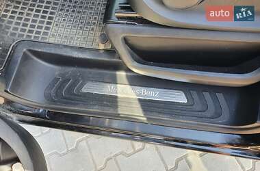Минивэн Mercedes-Benz V-Class 2016 в 