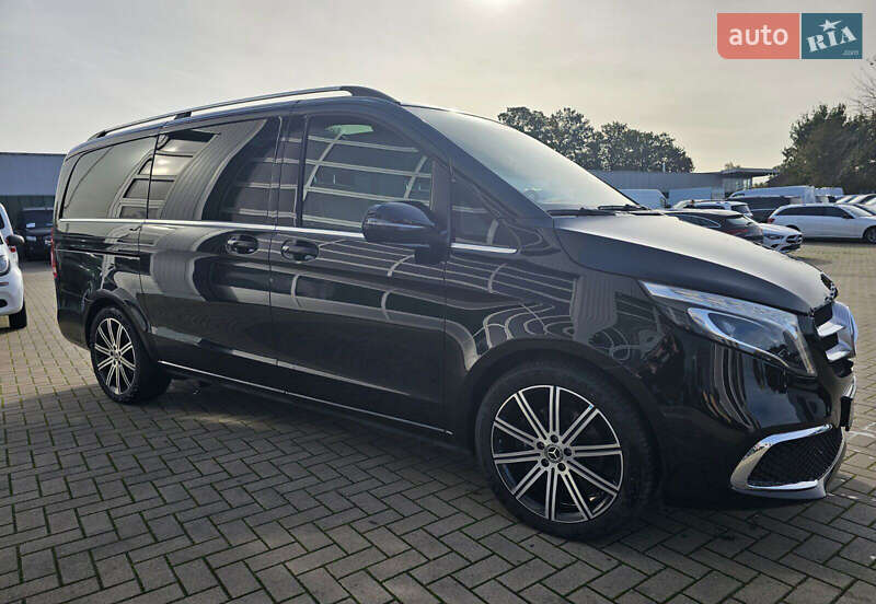 Минивэн Mercedes-Benz V-Class 2023 в Киеве
