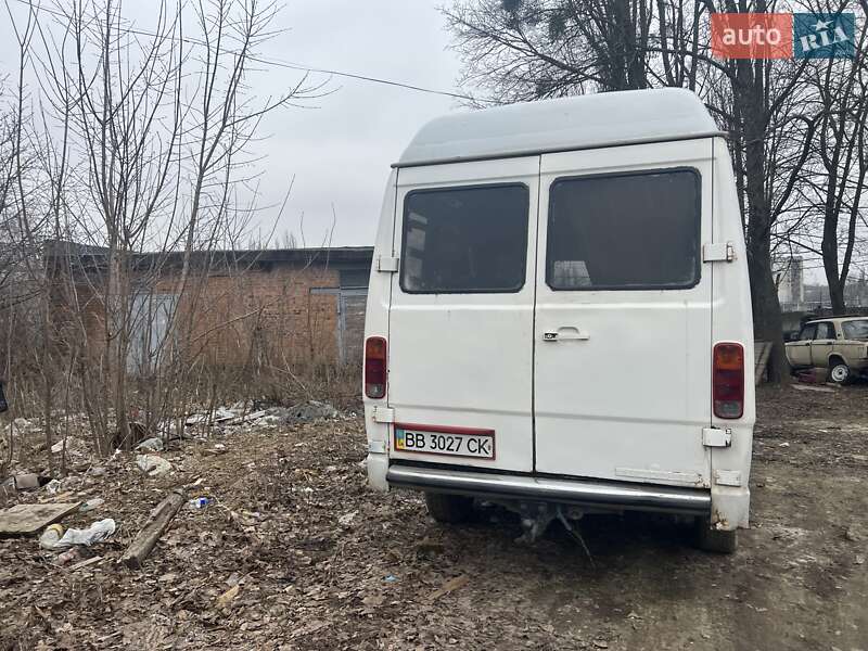 Минивэн Mercedes-Benz V-Class 1998 в Сумах