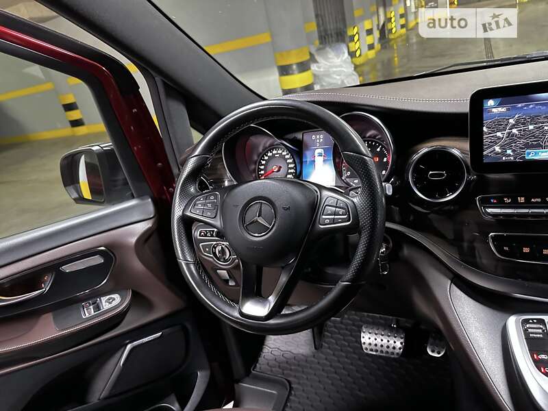 Минивэн Mercedes-Benz V-Class 2020 в Киеве