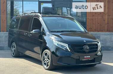 Минивэн Mercedes-Benz V-Class 2020 в Киеве