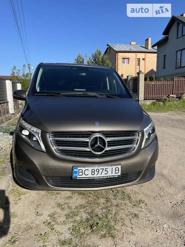 Минивэн Mercedes-Benz V-Class 2015 в Львове