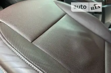 Mercedes-Benz V-Class 2016